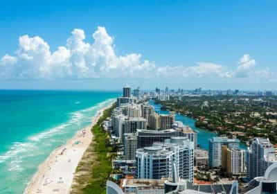 העימות בין טראמפ לקנדה פוגע גם בשוק הנדל"ן: הקנדים מוכרים את הבתים בפלורידה