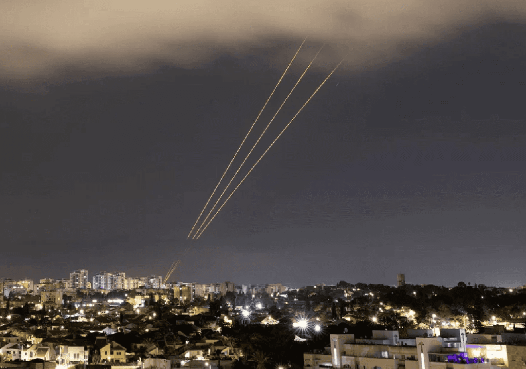 ישראל הוכיחה לאיראן שהיא יכולה לתקוף בכל זמן ובכל מקום, והעבירה מסר: "אל תנסו אותנו"