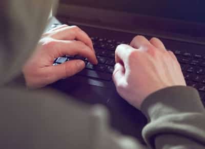 כשהשומרים הפכו לפושעים: עובד סייבר ישראלי נאשם בסחיטת מיליונים בארצות הברית