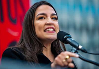 תלונה נגד אלכסנדריה אוקסיו-קורטז: השתמשה בכספי הקמפיין כדי לממן טיפול פסיכיאטרי בקטמין