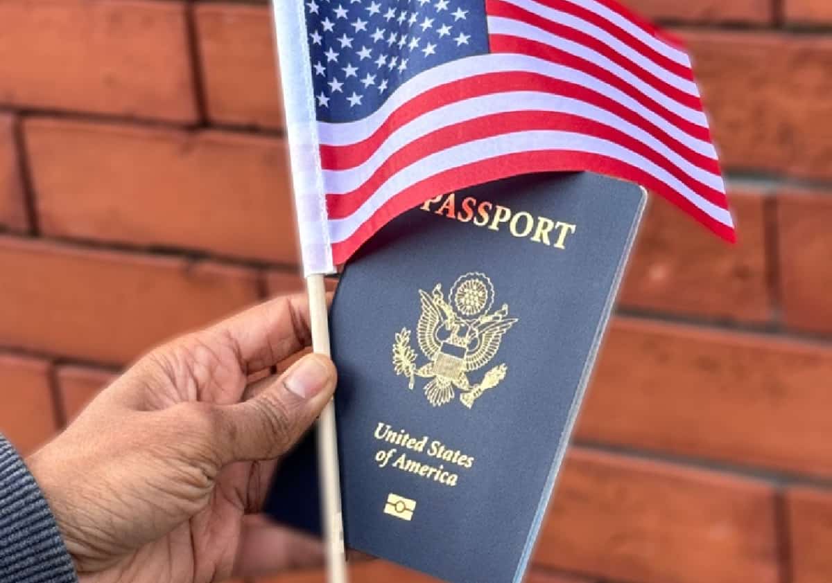 יוזמה חדשה בוושינגטון: איסור על אזרחות כפולה לאמריקאים