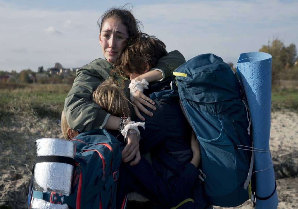 על אף הקורונה: 3 סדרות על מגפה שאתם חייבים לראות 