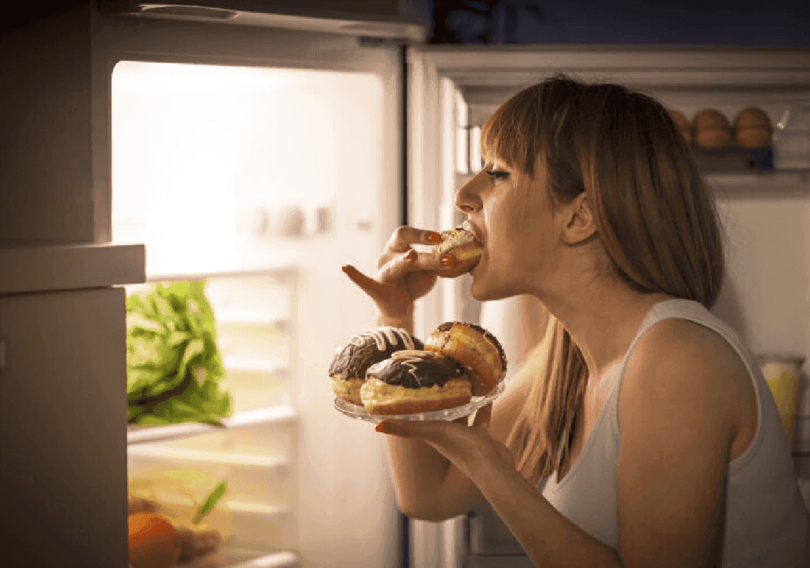 שימו לב: אכילה רגשית גורמת לעוד יותר לחץ