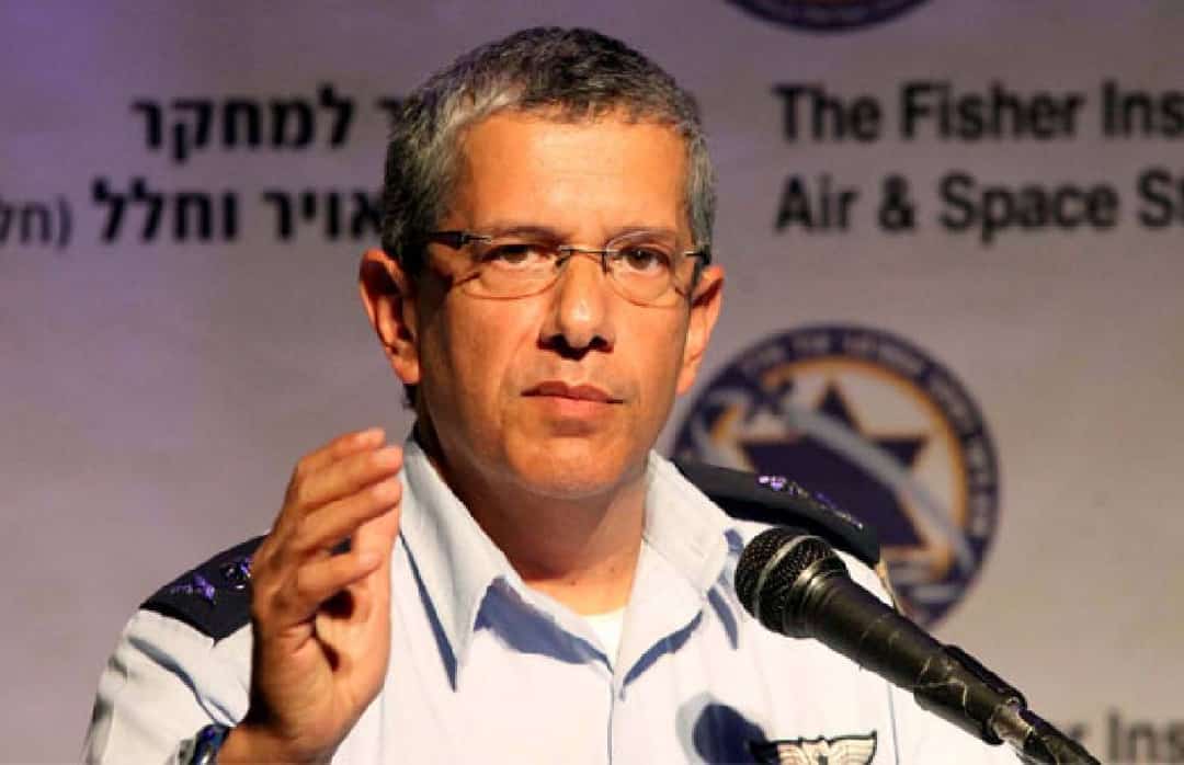 מפקד חיל האוויר לשעבר מטיל פצצה: "הצבא ביקש מנתניהו כמה פעמים לטפל בנושא האיראני - אבל הוא לא שם שקל"