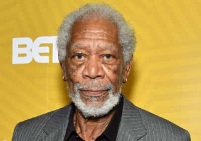 מורגן פרימן מתקומם: "גונבים את הקול שלי בעזרת בינה מלאכותית"