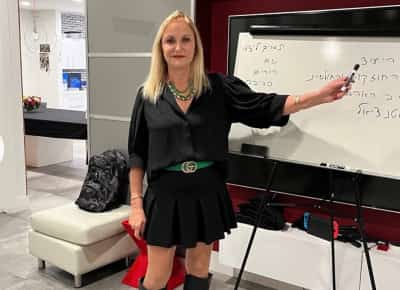 מתרגמת מספרים לחיים 