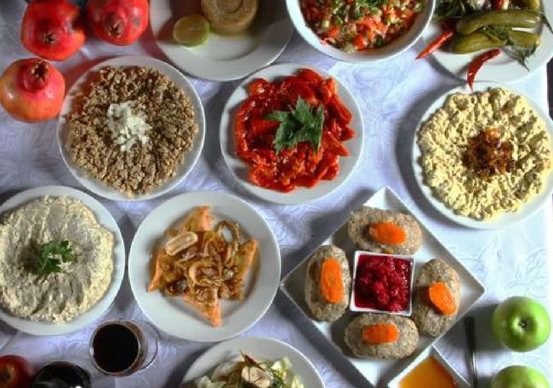 חוששים להשמין בחגים? כך תכינו ארוחת חג בריאה יותר 
