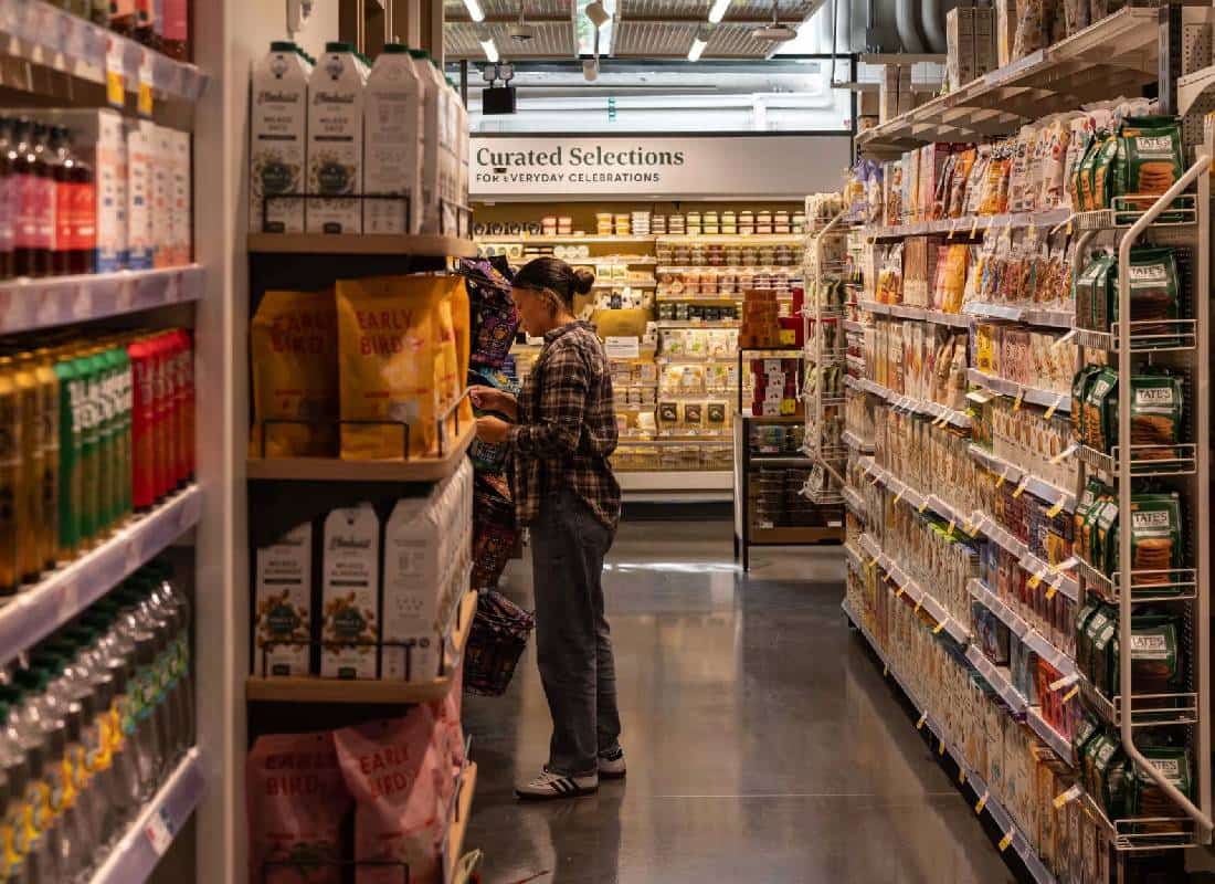 המתווכים שמייקרים את המזון: החברות הנסתרות שמאחורי התייקרות המחירים במרכולים