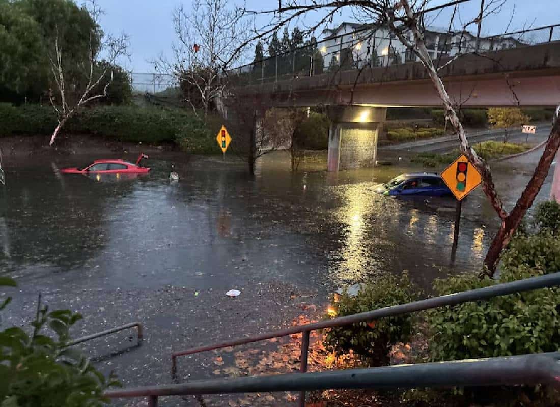 סערה היסטורית: סן פרנסיסקו קיבלה את אזהרת הטורנדו הראשונה בתולדותיה