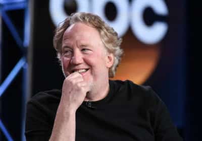 השחקן זוכה האמי מבוקש למעצר: שירות המרשלים מסייע לרשויות באיתורו בחשד לעבירות מין בקטינים