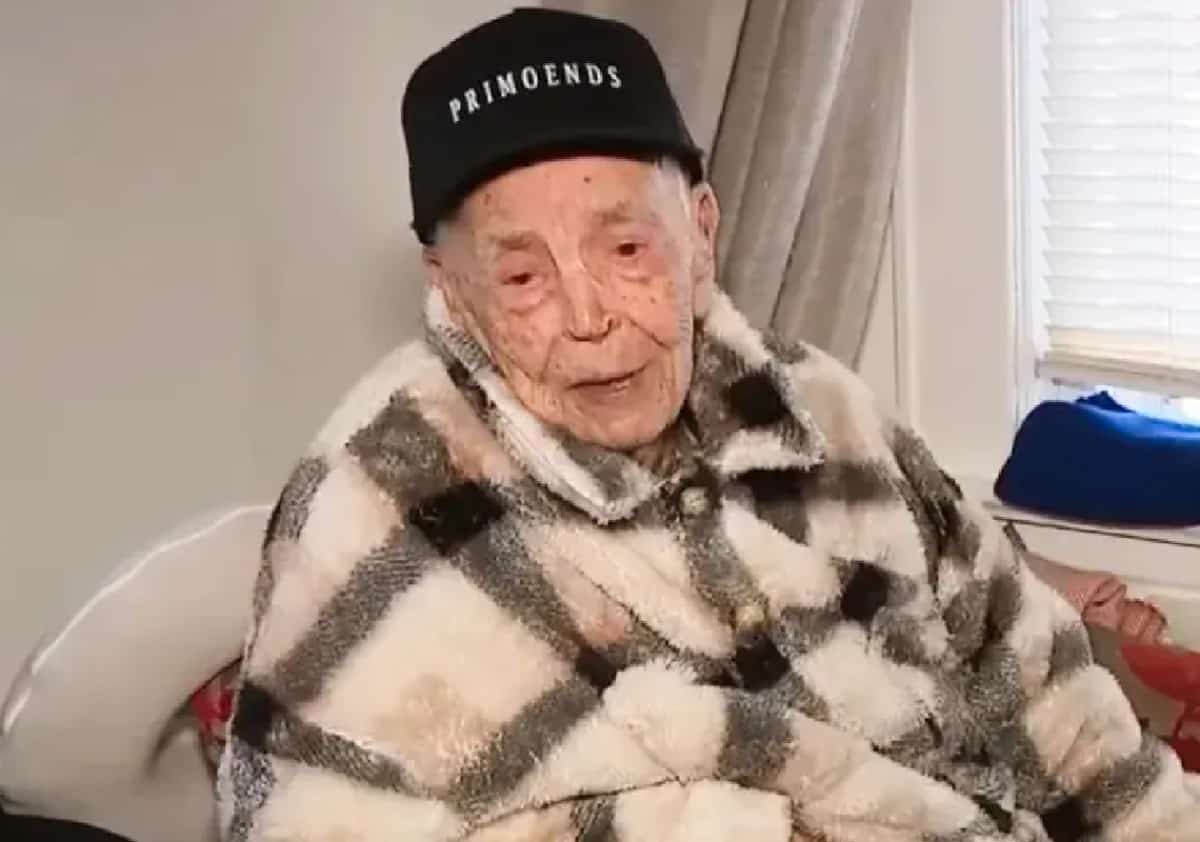 האיש המבוגר בארה"ב משתף: אלו ההרגלים ששמרו עליו עד גיל 111