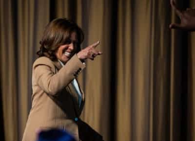 היא חוזרת: קמלה האריס שולחת את האות הברור ביותר עד כה - 2028 מחכה לה