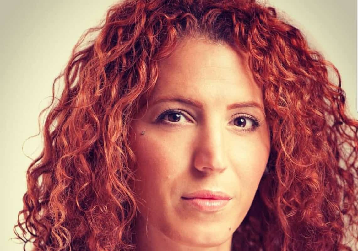 חי באמריקה: לולו-לי עזרן אוסטין, ברוקלין, ניו יורק. נשואה +2. 