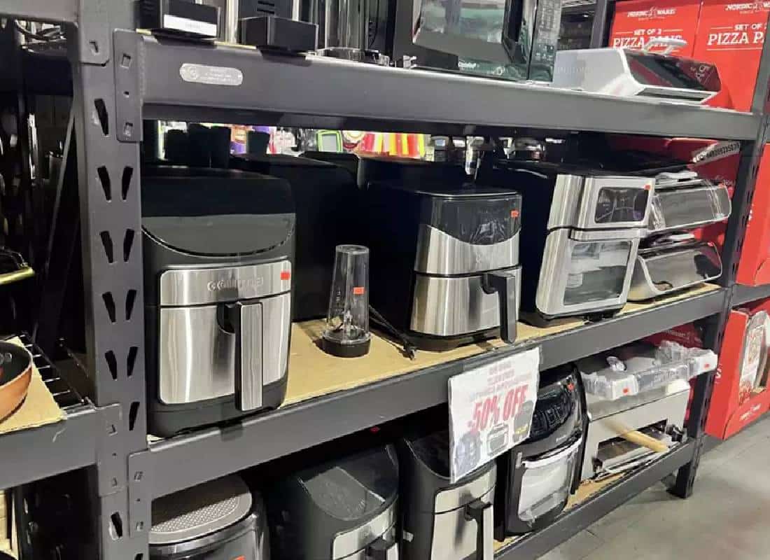 המחסנים הדיסקרטיים בקליפורניה שמוכרים מחדש פריטים של Costco ו-Target וממש בזול