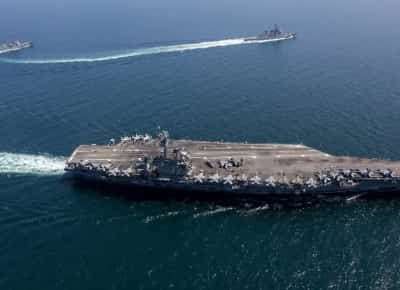 על סף ההתנגשות: תקריות צבאיות בים מטילות צל כבד על השיחות בין ארצות הברית לאיראן