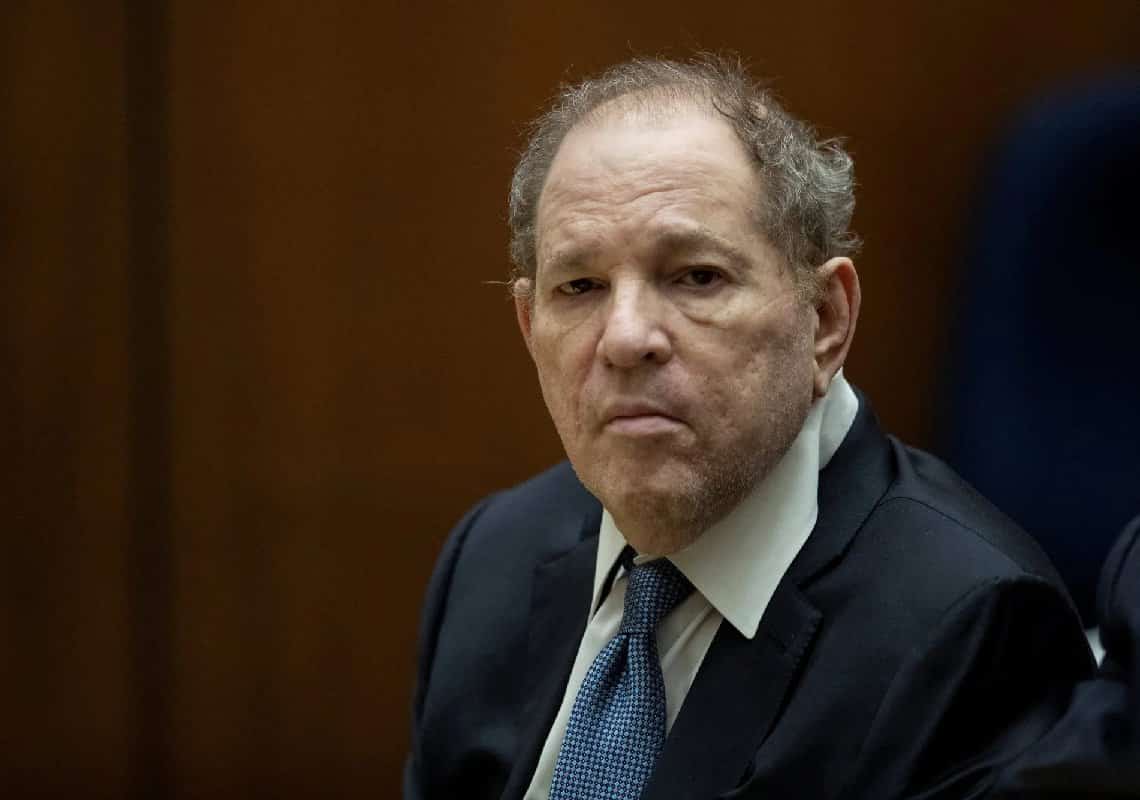 על חשבון משלמי המסים בלוס אנג'לס: הארווי ויינסטין טס במחלקה ראשונה לניו יורק