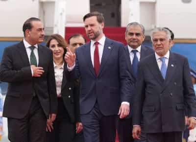 פיצוץ או פריצת דרך: ארצות הברית ואיראן נפגשות פנים אל פנים