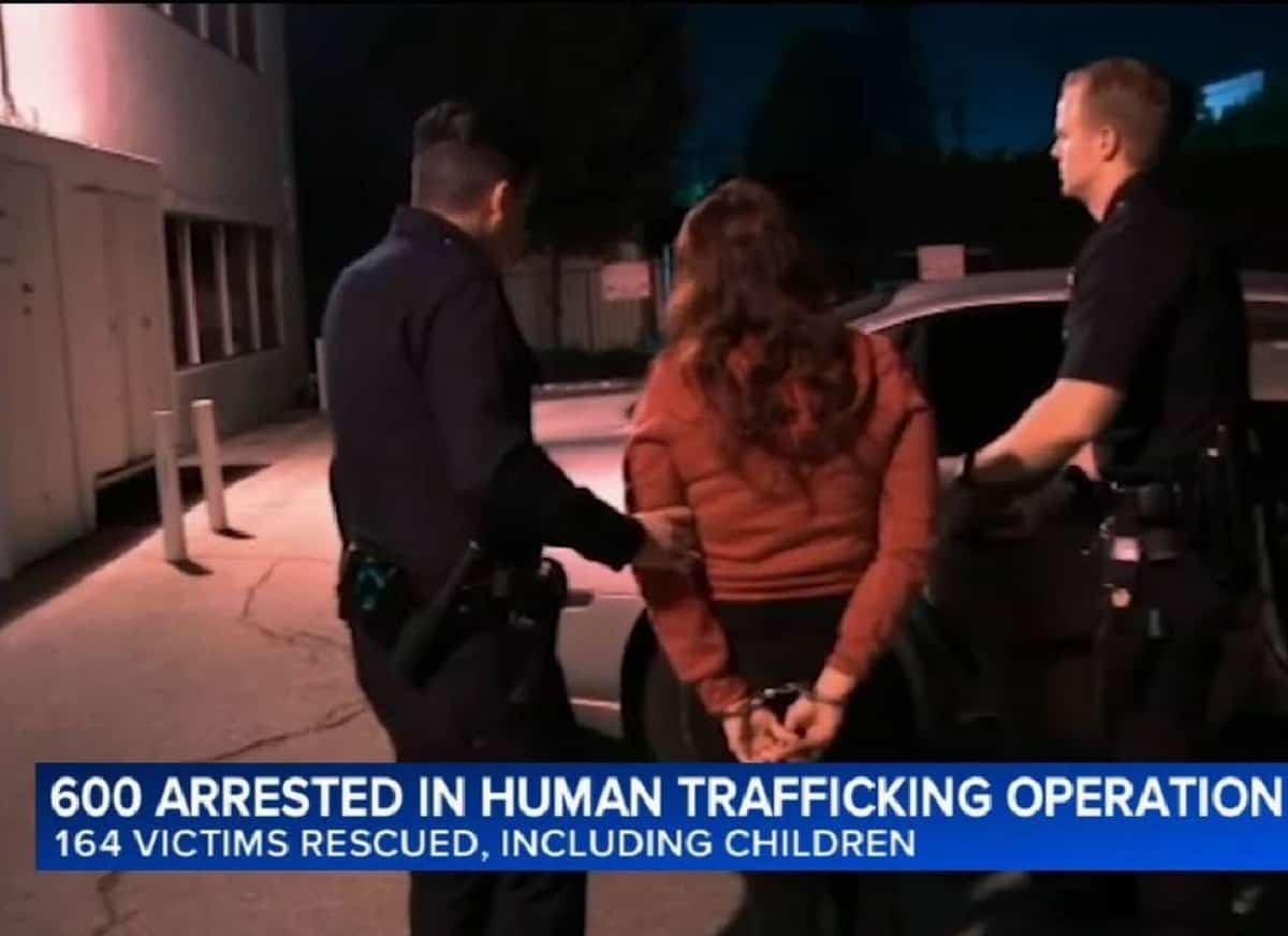 רשת העבדות נחשפה: 600 נעצרו ו־170 קורבנות – בהם ילדים – חולצו במבצע ענק נגד סחר בבני אדם בקליפורניה