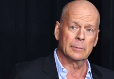 אשתו של ברוס וויליס חושפת: הוא בכלל לא מודע לכך שהוא חולה בדמנציה