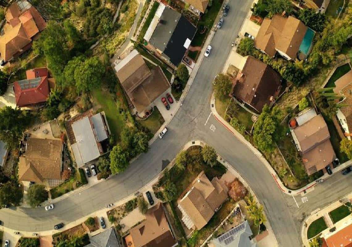 דווקא בלב עונת השיא: "מכירות הבתים צונחות - הביקוש פשוט עולה בהרבה על ההיצע"