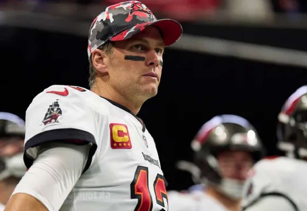 היסטוריה באמריקה: אחרי 23 שנה ב-NFL טום בריידי סיים לראשונה עונה במאזן שלי
