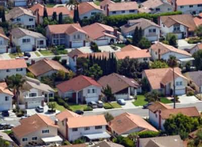 החלום נגמר: המשכנתאות זינקו ב־59% — ושוק הדיור בדרום קליפורניה קפוא