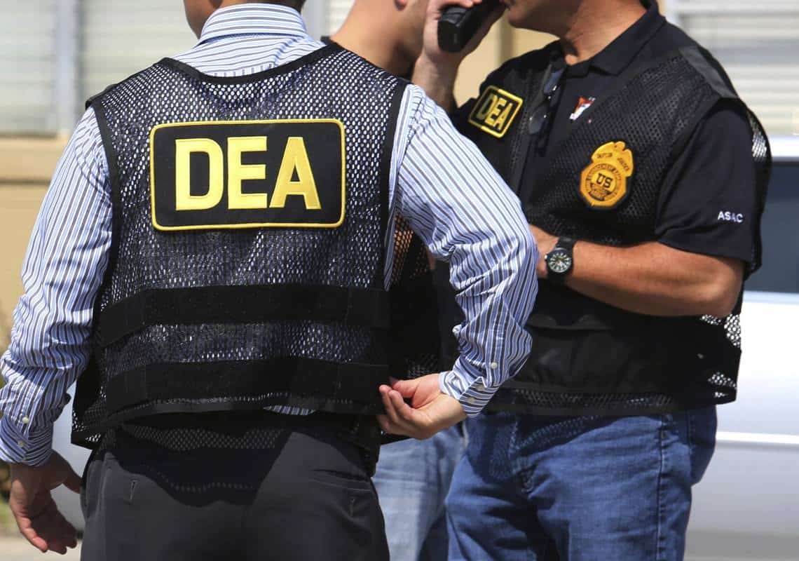 "בגד בשבועתו": סוכן DEA עבד עם קרטל סמים קולומביאני וגנב מיליוני דולרים מארה"ב