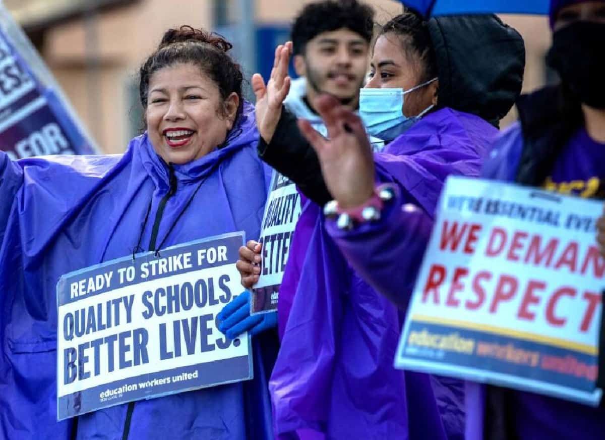 שביתה על הפרק: 700,000 תלמידים בלוס אנג'לס עלולים למצוא עצמם בבית – והסיבה חושפת משבר עמוק הרבה מעבר לשכר