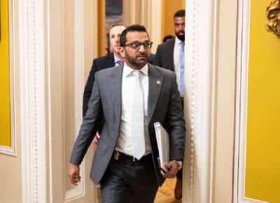 הביקורת מגיעה מבפנים: העיתון המזוהה עם טראמפ יוצא נגד מנהל הבולשת הפדרלית