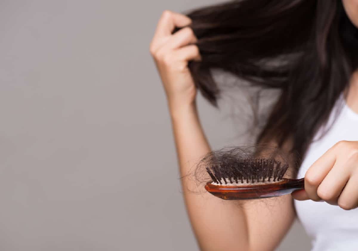 ירידה במשקל ונשירת שיער: מה גורם לזה ואיך מפחיתים התופעה