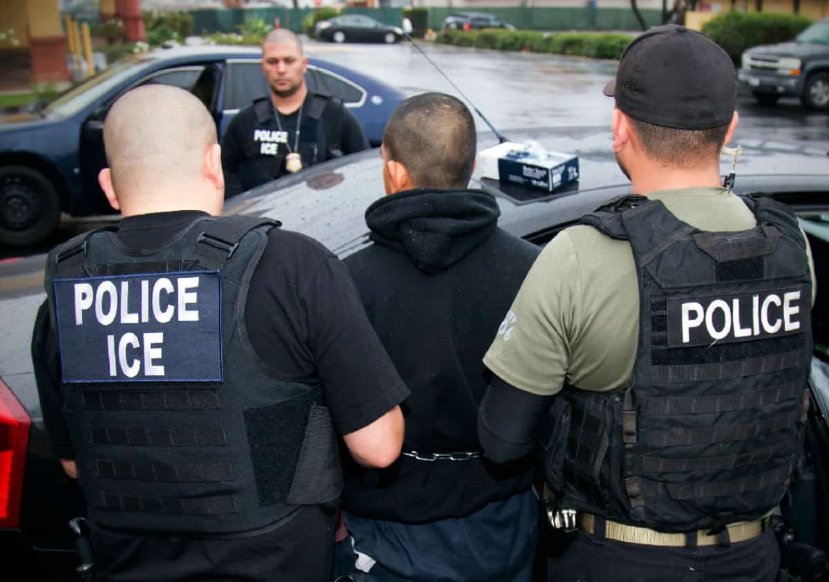 עובד מועצת העיר ניו יורק נעצר על ידי ICE: ממדאני דורש את שחרורו, הממשל טוען להפרת חוק