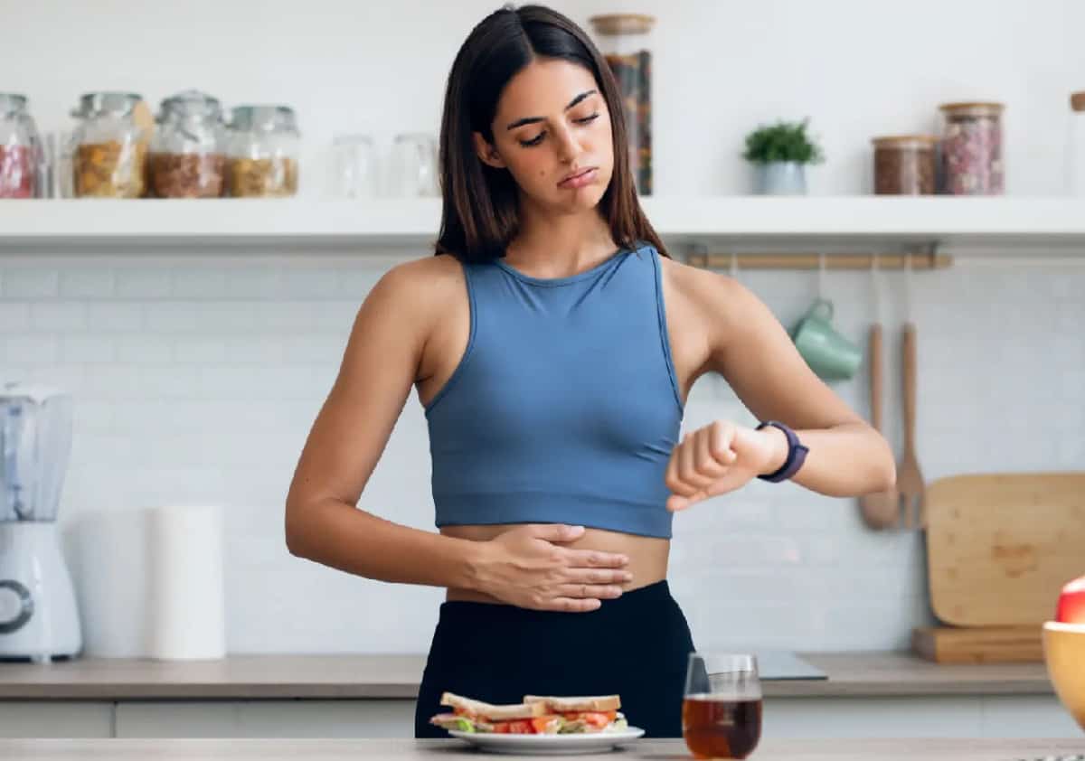 כולם מדברים על צום לסירוגין, אבל מחקר חדש מעלה סימני שאלה