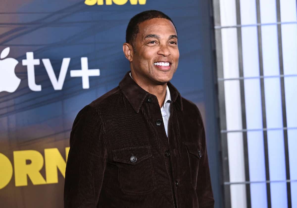 העיתונאי דון למון הגיע ללוס אנג'לס כדי לסקר את הגראמי - אך נעצר על ידי סוכנים פדרליים