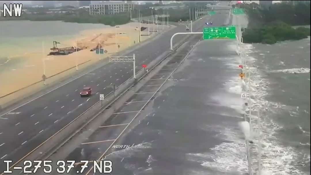 ‏הוריקן אידליה 'נחת' ביבשה כסופה בקטגוריה 3 - עשרות אלפים ללא חשמל‏