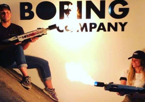  מוצר לוהט: רובי הלהבות של חברת BORING בבעלות אילון מאסק, אזלו מהמלאי תוך 5 ימים