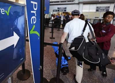 משבר בשמי אמריקה: ממשל טראמפ משתק את מסלולי המעבר המהיר בשדות התעופה 