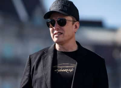 אילון מאסק נגד ויקיפדיה: משיק את גרוקיפדיה — אנציקלופדיה מבוססת בינה מלאכותית שנועדה להחליף את האתר הוותיק