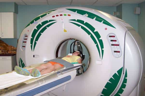 זה מפחיד: מחקר חדש מצא שבדיקות CT עלולות להגדיל את הסיכון לסרטן המוח