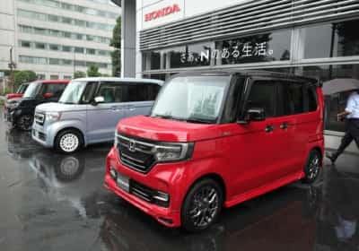 טראמפ מטלטל את תעשיית הרכב: יאפשר מכוניות 'קיי קאר' יפניות בכבישים האמריקאים