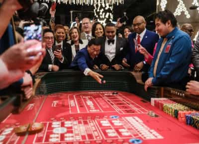 ניו יורק הימרה — וניצחה: הקזינו הראשון בתולדות העיר נפתח בקווינס עם קריאת תיגר על לאס וגאס