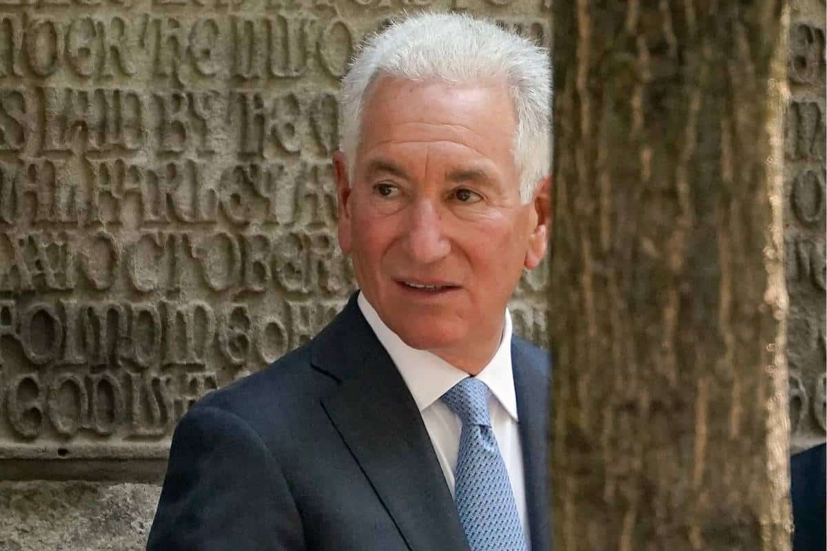 מהכלא לשגרירות: צ'רלס קושנר, חותנו של ג'ארד קושנר, מונה לשגריר ארה"ב בצרפת