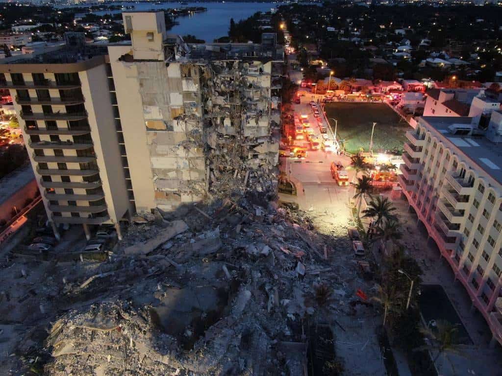 זירת האסון בפלורידה: כלבי גישוש מחפשים אחר 159 נעדרים; חקירת הקריסה הפתאומית נמשכת. מספר ההרוגים עלה ל-4