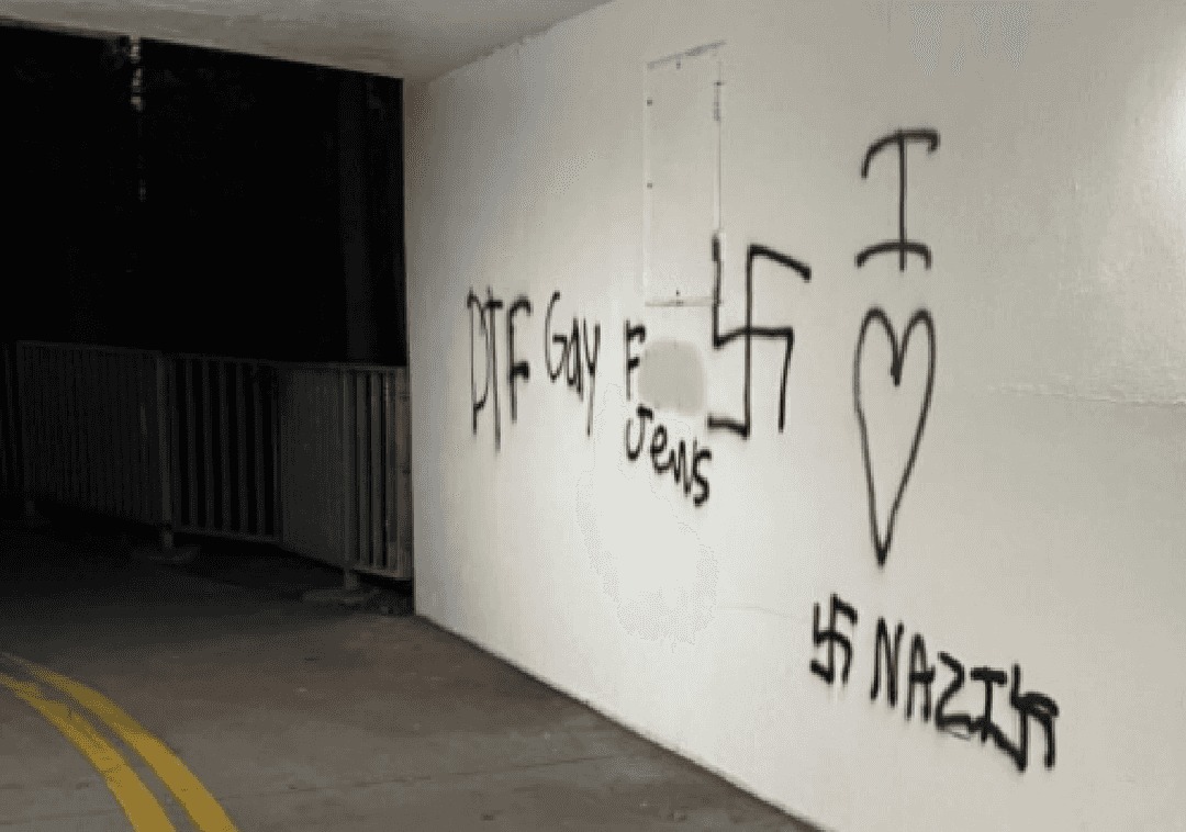 כתובות נאצה באנדרטה של אנה פרנק באיידהו | בית חב"ד במיזורי הושחת 