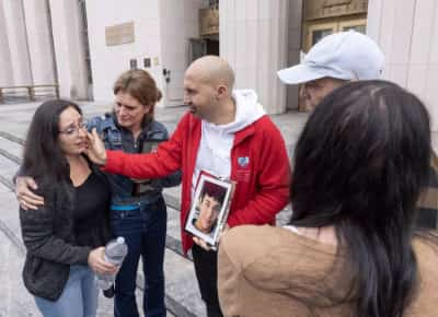 הורים שכולים נגד אינסטגרם: עדות המנהל עוררה סערה ובכי באולם בית המשפט