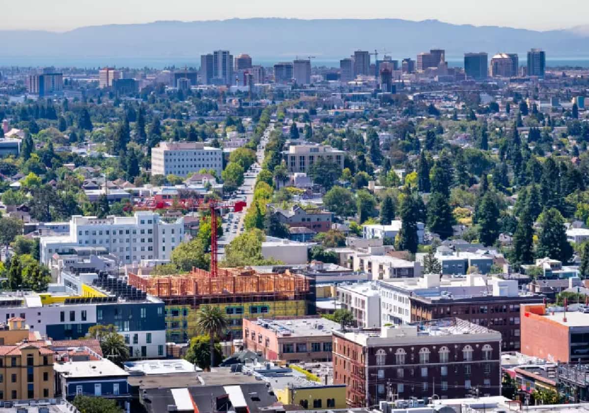 תמונת מצב לא מחמיאה: עשר הערים הגרועות בארה"ב לרכישת בית - כולן בקליפורניה