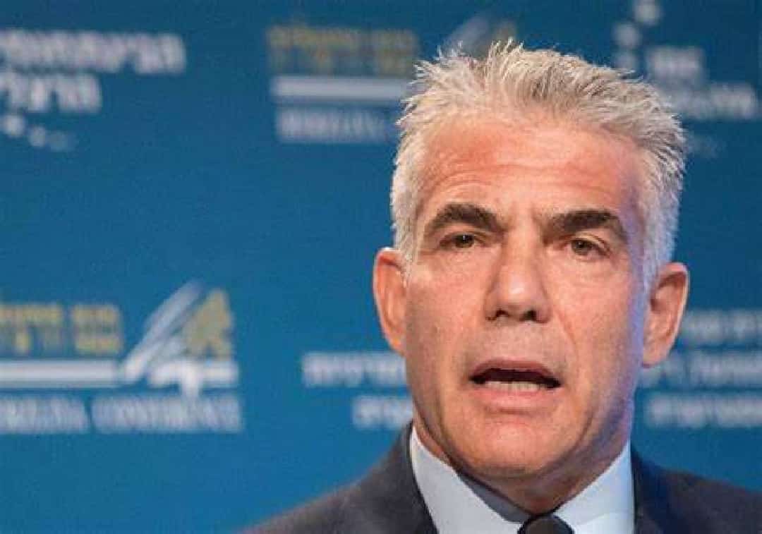 דעה: האם יאיר לפיד ומדינת ישראל משועבדים לחלל של האבסורד?