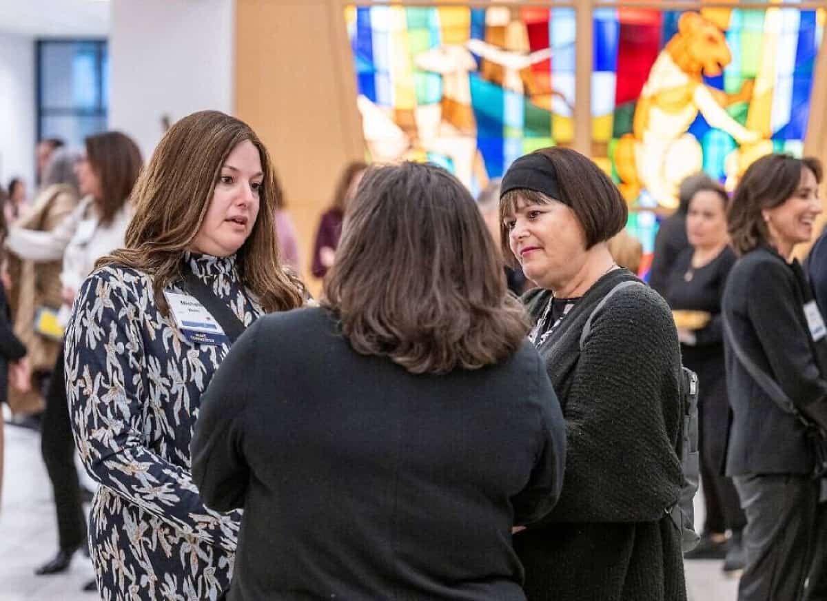 פריצת דרך היסטורית בארה״ב: חרדית נבחרה לראשות עיר – ותתייעץ עם הרב שלה בנושאי שבת