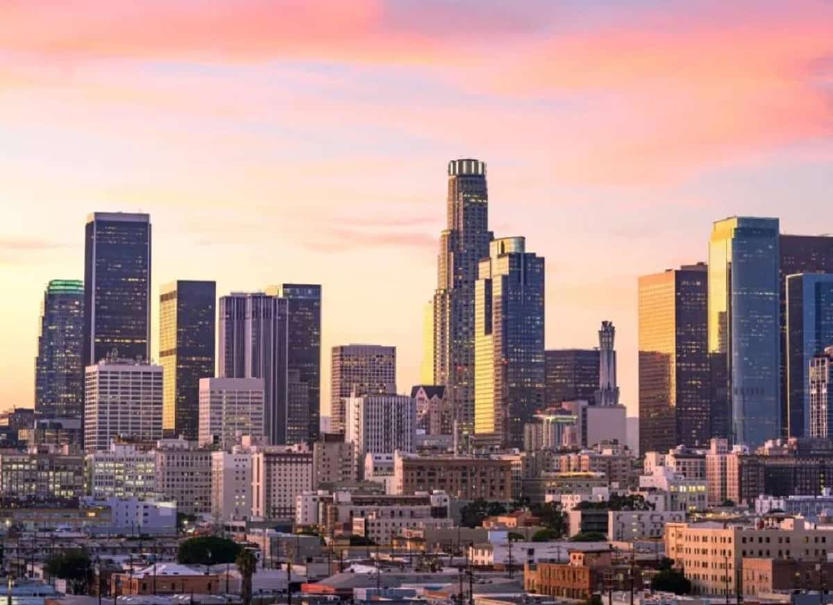 מהפכת הנדל"ן בלוס אנג'לס: מגדלי משרדים נטושים יהפכו לאלפי דירות