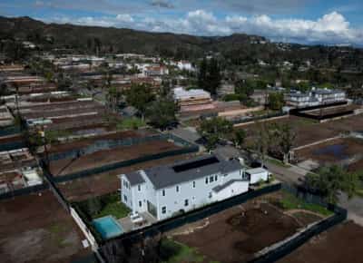 לוס אנג'לס: הבית הראשון שקם מן האפר