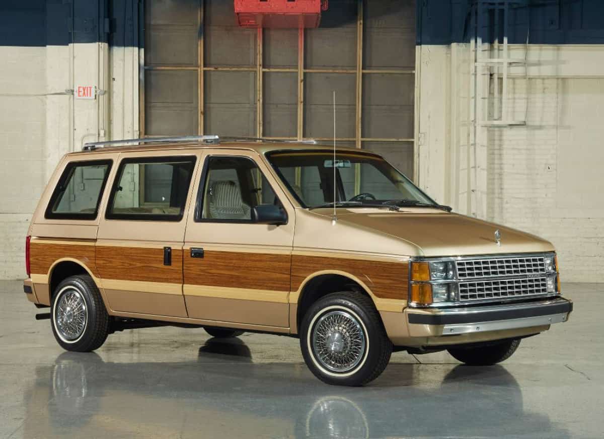 קרייזלר: האגדה האמריקאית שנותרה עם מיניוואן אחד — ועתיד לא ודאי